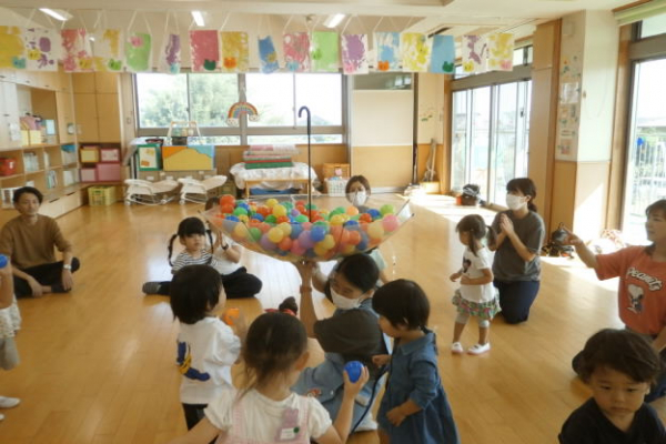 親子教室にこにこルーム10月の様子をお知らせします