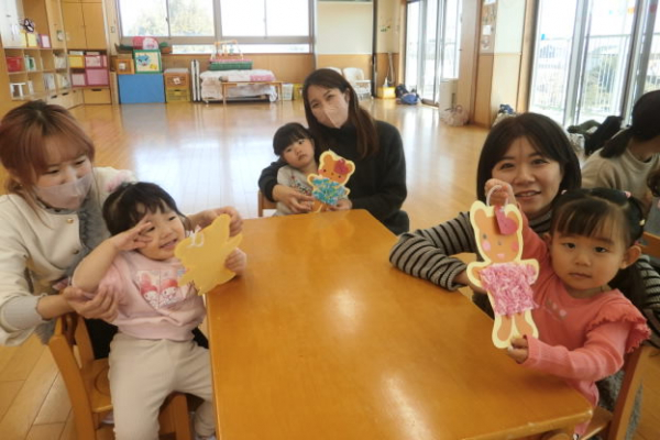 親子教室にこにこルーム1歳児クラス2月の様子をお知らせします