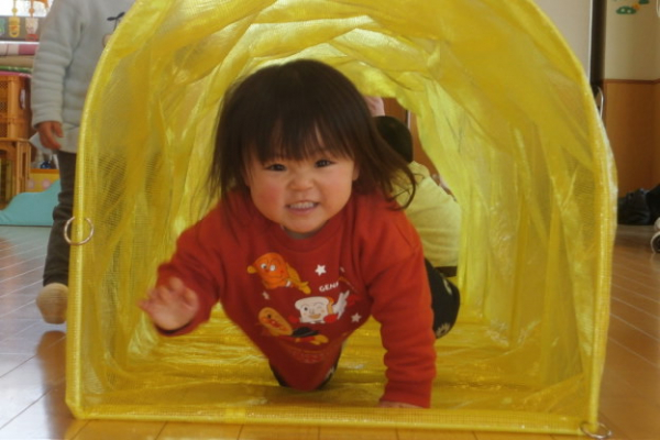 親子教室にこにこルーム1歳児クラス2月の様子をお知らせします