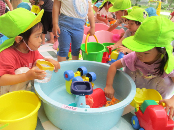 水遊び！楽しいよ！