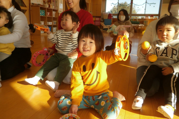 令和7年度親子教室にこにこルーム12月の様子をお知らせします