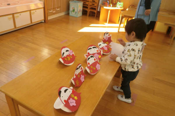 令和7年度 親子教室にこにこルーム1歳児クラス1月の様子をお知らせします