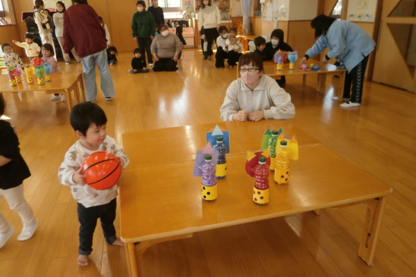 令和7年度　親子教室にこにこルーム1歳児クラス1月の様子をお知らせします