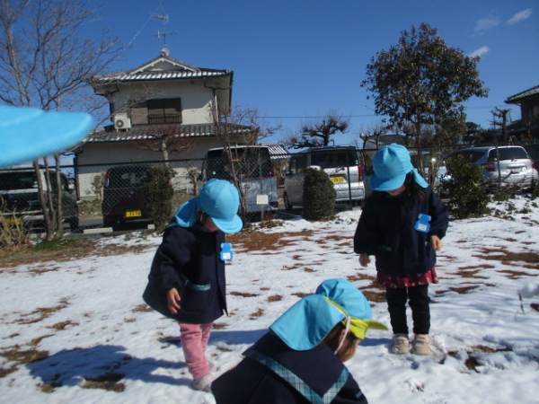 雪あそびをしました！