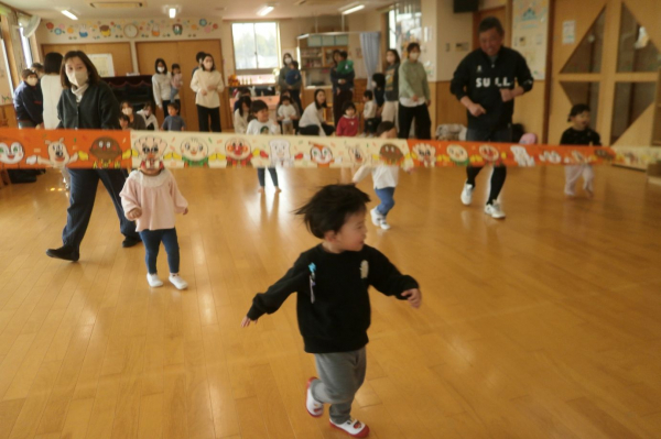 令和7年度　親子教室にこにこルーム1歳児クラスの様子をお知らせします